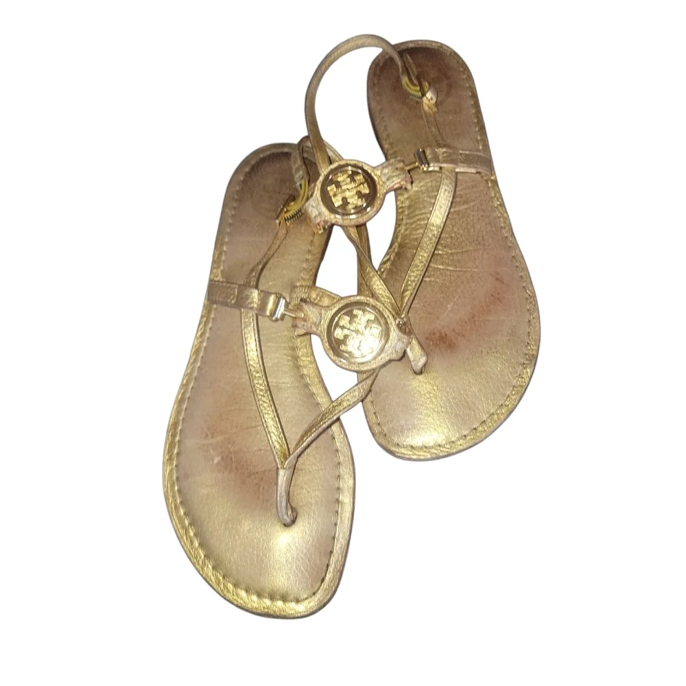 Tory Burch Women's Equestrain Gold Metallic Sumner Thong Flat Leather Sandals 7